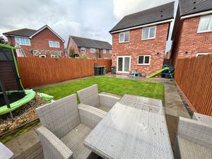 Longbank Court Rossmore